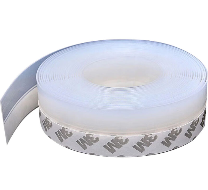 TapeShield™ – Transparentní těsnicí páska pro dveře a okna