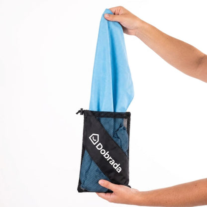 KOMPAKTNÍ RUČNÍK Z MIKROVLÁKNA – AERO TOWEL™