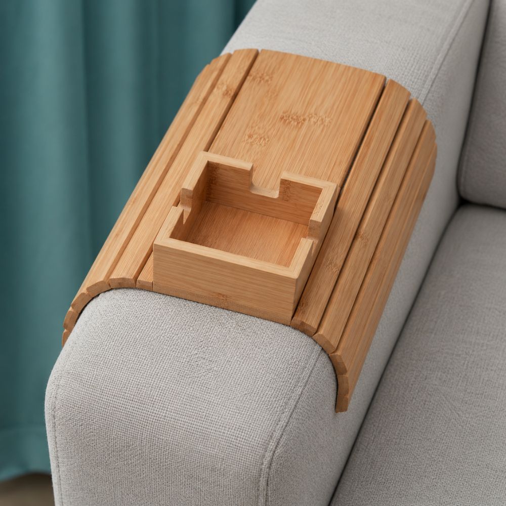 CouchMate™ – Bambusový podnos na opěrku gauče s držákem na nápoj