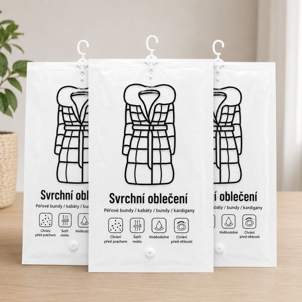Vakuový vak s ramínkem pro úsporu místa
