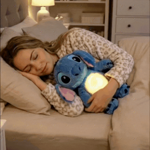 Uklidňující Plyšák – náš oblíbený modrý mimozemšťanek